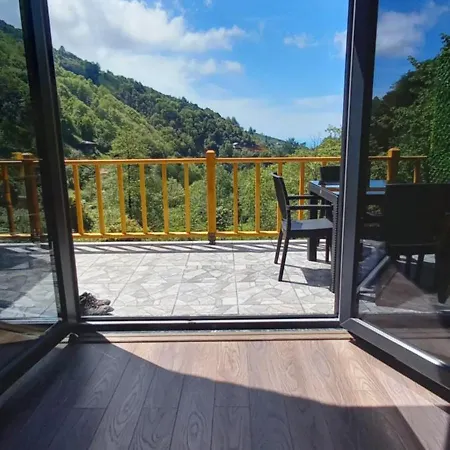 Bed & Breakfast Agaran Wooden Rize