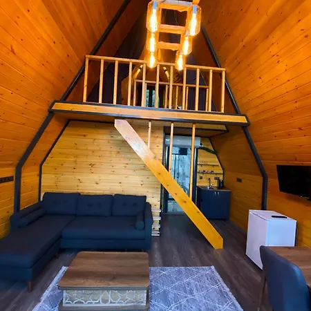 Agaran Wooden Bed & Breakfast Rize